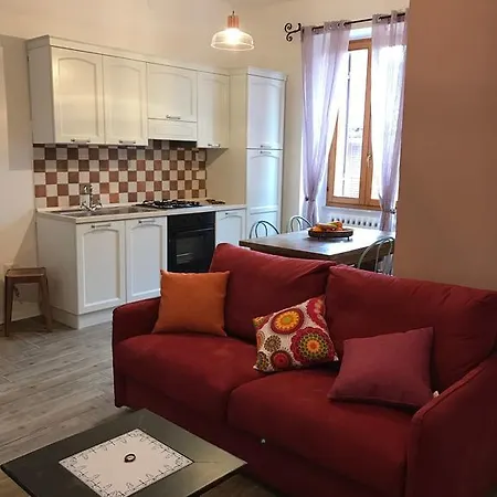 Con Terrazza In Via Campo Dei Fiori Сasa de vacaciones *